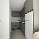 Essentia Apartment