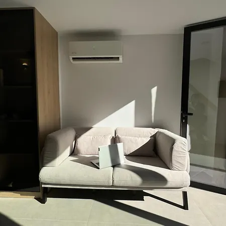 Apartment Essentia
