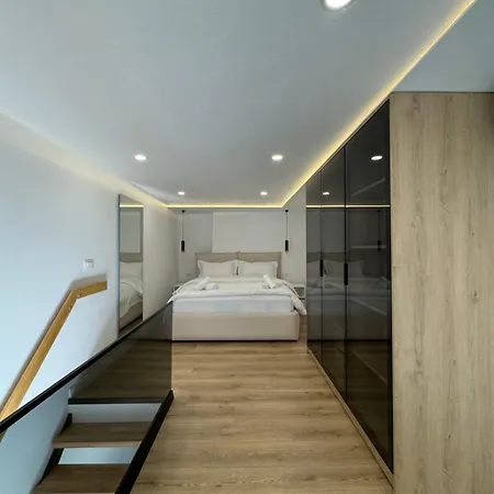 Essentia شقة تيرانا