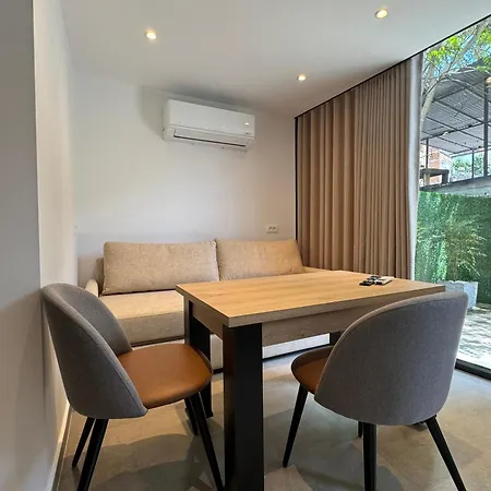 Apartment Essentia